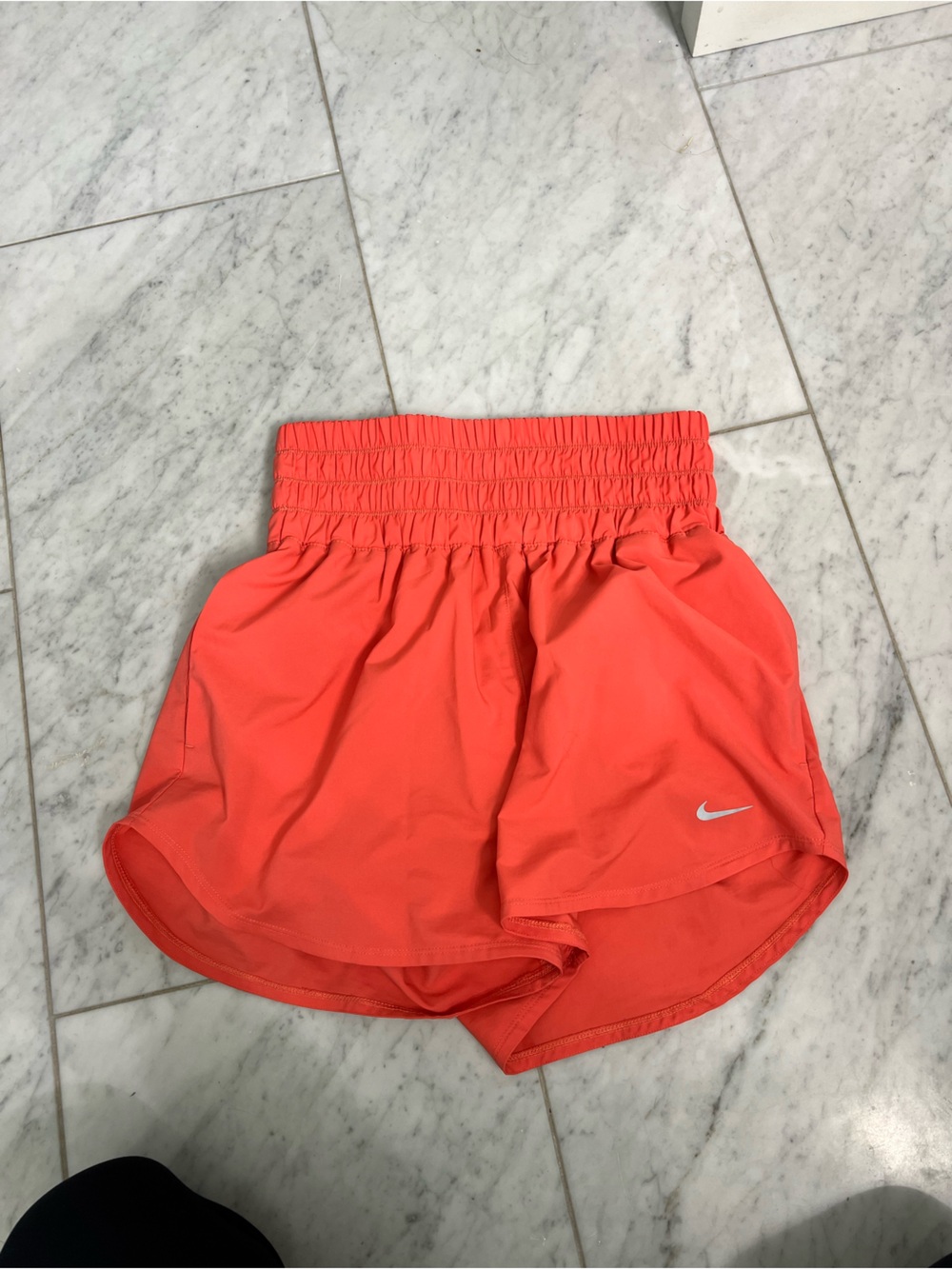 Nike Coral/Red High Waist Elastic-Waist Athletic Shorts Medium